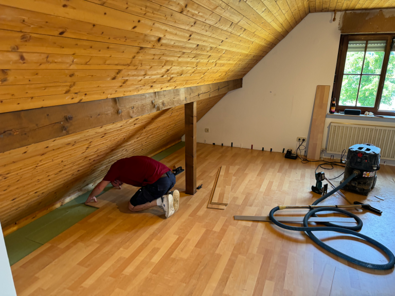 Ihr Handwerker in Vogtsburg! Wir verlegen Ihren neuen Boden mit Qualität.